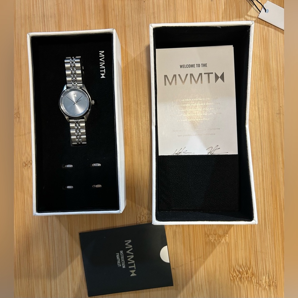 MVMT Rise Watch With 30mm SkyBlue Face With Silver Bracelet - Picture 10 of 11